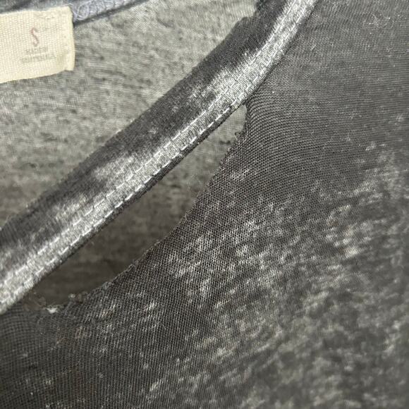 Hollister Women MTV Short Sleeve Graphic Distressed Slub Tshirt Black Size Small - Picture 6 of 7